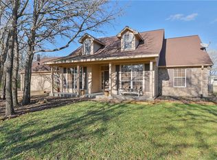 8135 Risinger Ln, Bryan, TX 77808