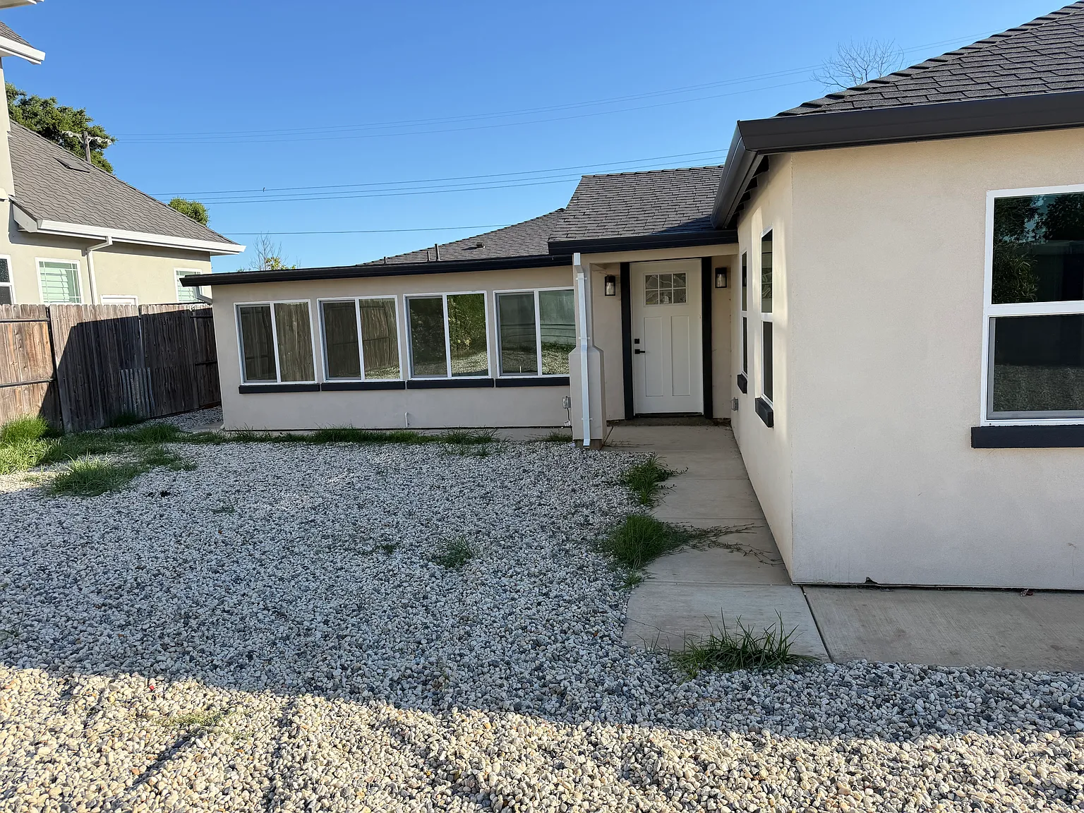 4 bed, 1690 sqft, $3,150 — Photo 1
