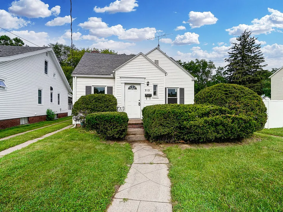 919 Brookley Blvd