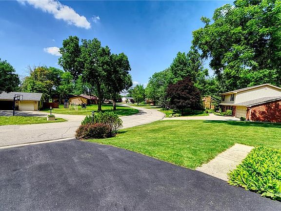4th image of 130 Terrace Villa Dr