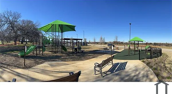 2612 Gateway Ave — Photo 26