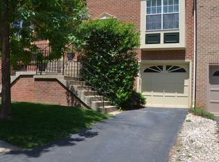 7802 Solomon Seal Dr, Springfield, VA