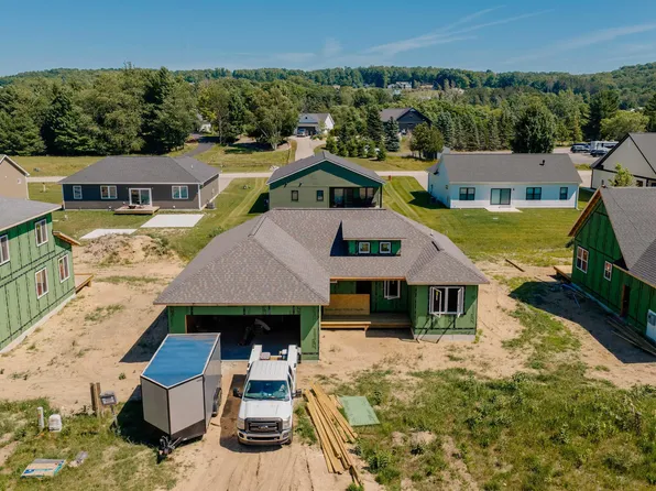 11541 S Sunset Dr Lot 36, Empire, MI 49630