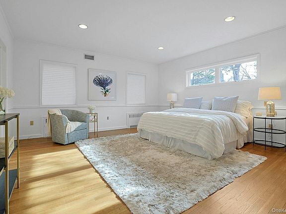 4th image of 12 Cross Hill Road