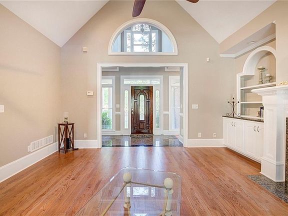4th image of 3119 Horseshoe Springs Dr NE