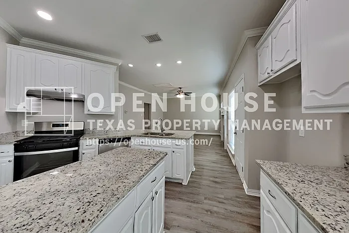 1508 Kendal Dr — Photo 8