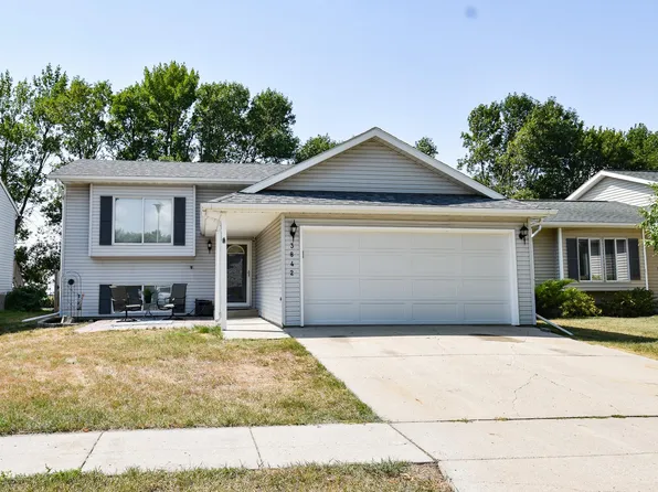 3842 10th St N, Fargo, ND 58102