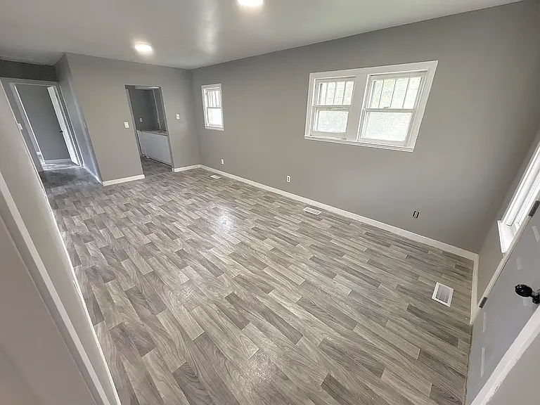 3256 Augusta St — Photo 1