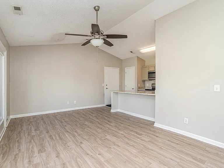 6165 Meadow Rose Ln — Photo 10