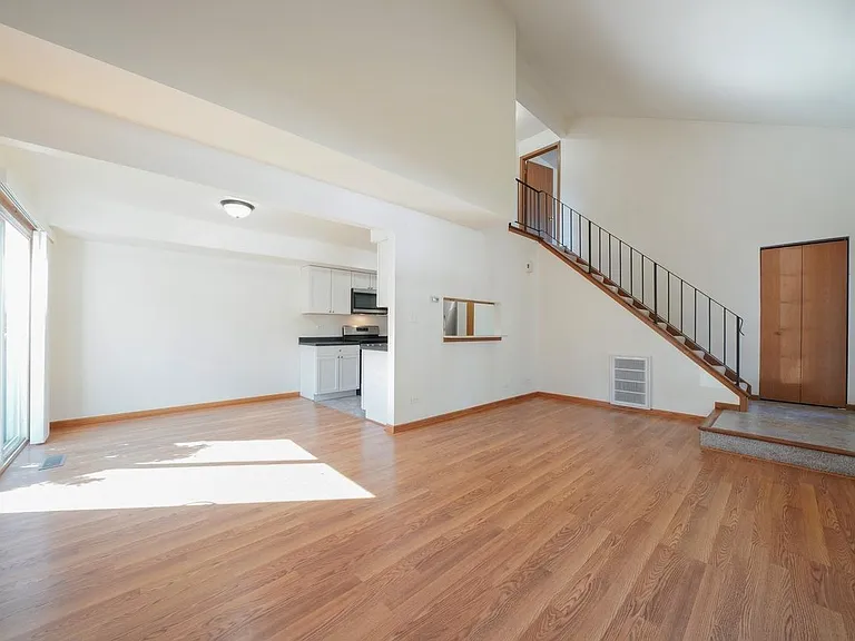 513 East Ave — Photo 5