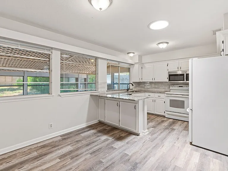 1409 Desert Quail Ln — Photo 6