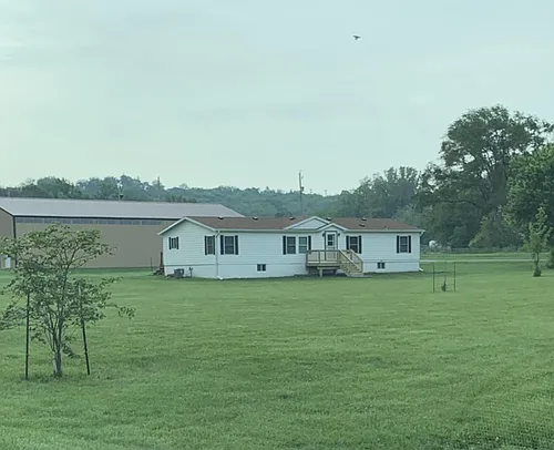 22019 Old Lincoln Hwy Photo 1