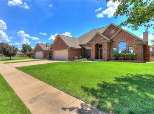 1432 Von Elm Pl, Yukon, OK 73099