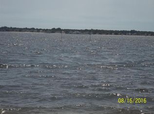 617 Riverside Dr, Toms River, NJ 08753