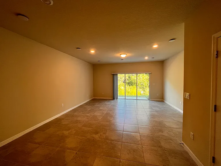 4537 Sparkling Shell Ave — Photo 3