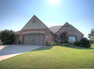 8484 N 68th Ave E, Owasso, OK 74055