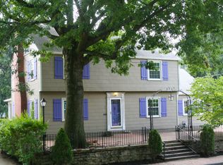 2 Wallace Dr, Athens, OH 45701