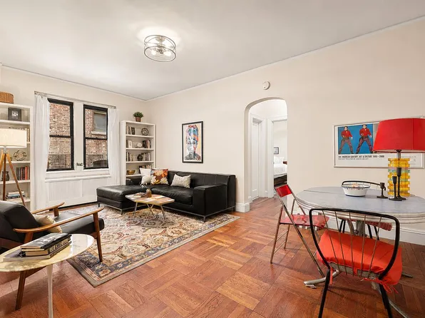 854 W 181st St APT 4C, New York, NY 10033