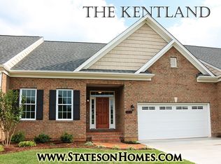 8516 Whistling Straits Dr, Radford, VA 24141