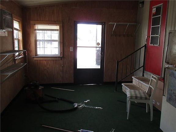 4th image of 8545 Breeze Hill Dr