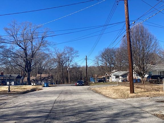 5th image of 3232 Oakwood Ave
