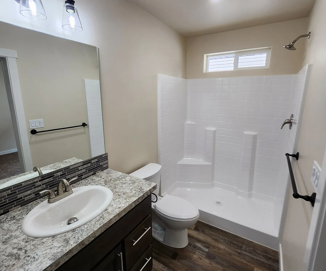 2 bed, 1000 sqft, $1,600 — Photo 4