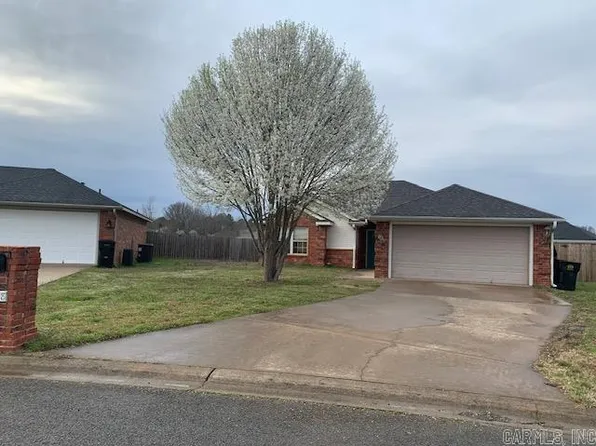 18 Bartlett Ln, Ward, AR 72176