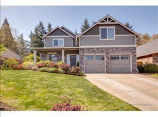 19525 Hummingbird Loop, Oregon City, OR 97045