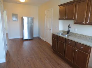 52 Marchand St APT 3, Fall River, MA 02723