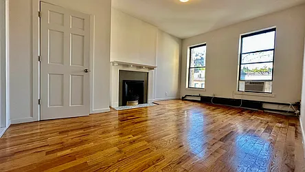 Rented by HOLTON REAL ESTATE INC.