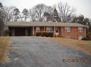 137 Stribling Cir, Spartanburg, SC 29301