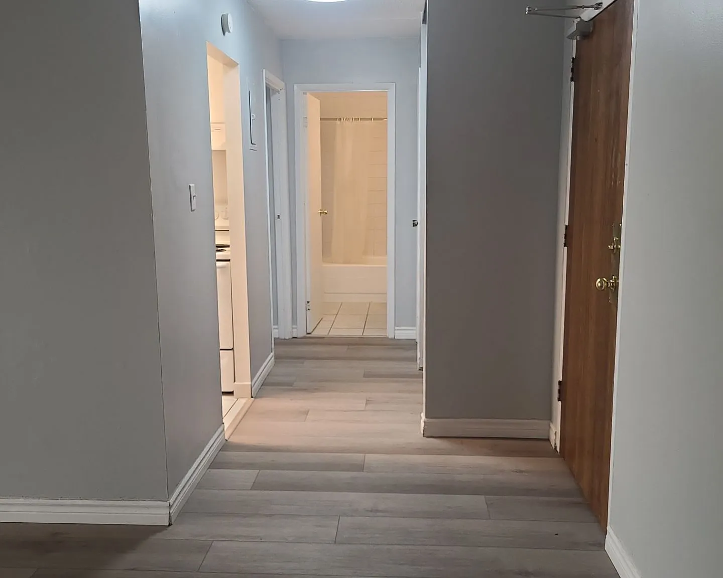 350 Regina Street North Waterloo — Photo 2