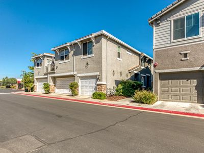 373 N Amedeo Ln #373, Clovis, CA, 93611
