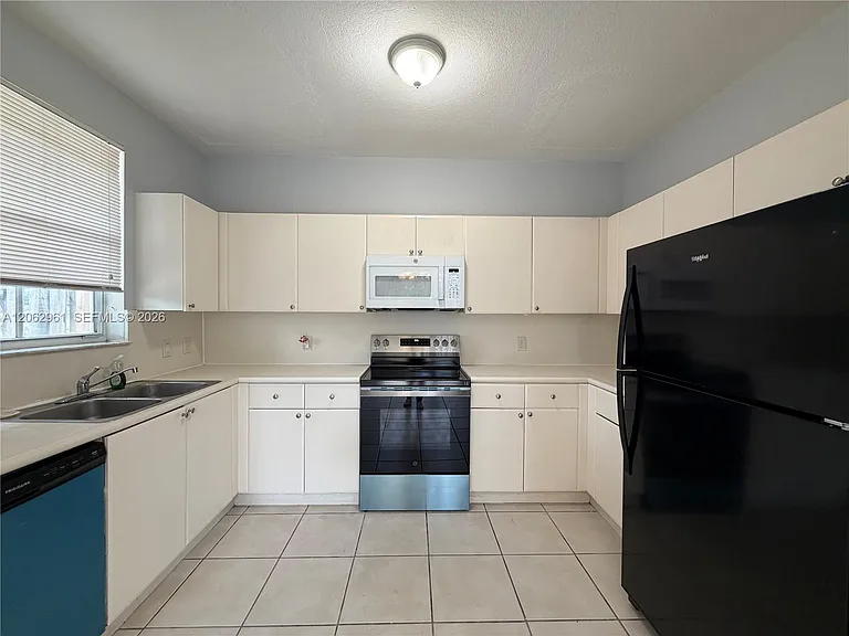 4094 SW 159th Ave #9 — Photo 6