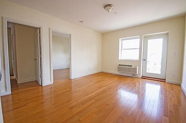 Rented by Level Group | media 11
