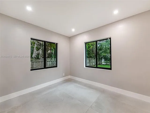 138 NW 106th St — Photo 10