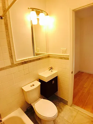 Rented by Bohemia Realty Group | media 7