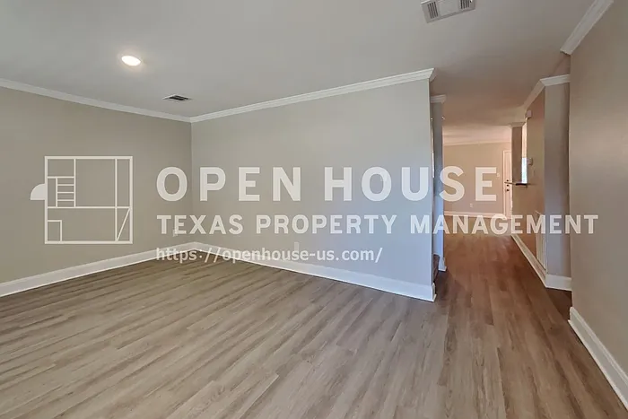 2903 Lake Vista Dr — Photo 5