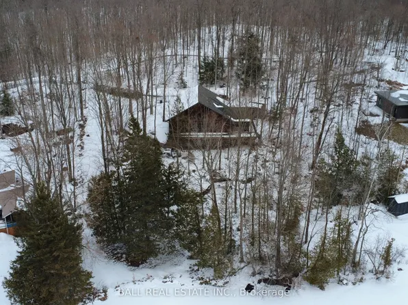 3186 Buckhorn Ln, Selwyn, ON K0L 2H0