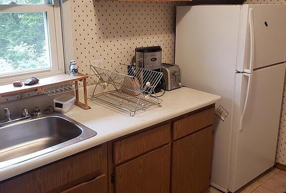2nd image of 136 N Chestnut St APT 17D