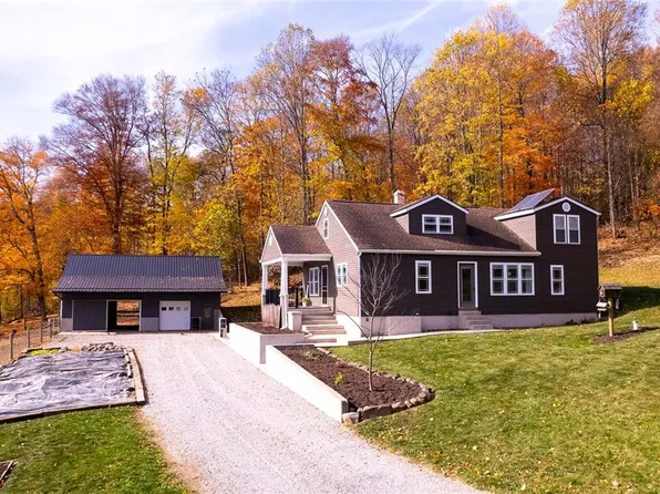 11055 Northknoll Ave SW, Beach City, OH 44608