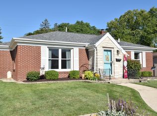 618 Virginia St, Racine, WI 53405