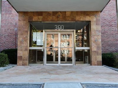300 N Broadway #5N, Yonkers, NY, 10701