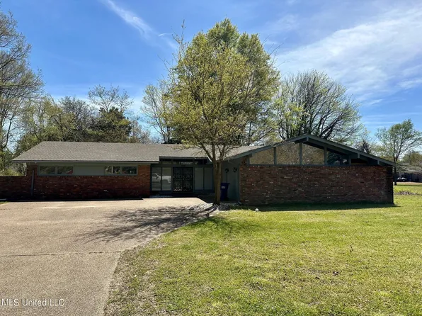 1203 Lamar St, Cleveland, MS 38732