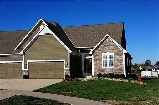 1204 Cottonwood Ct — Photo 1