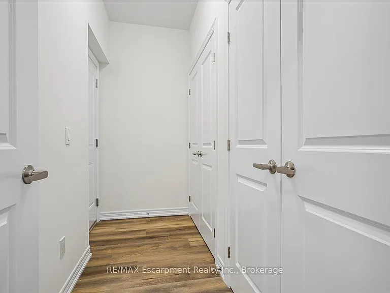 76 Valley Trail Pl — Photo 18