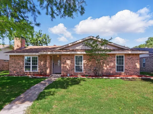 215 Edgewood Dr, Coppell, TX 75019