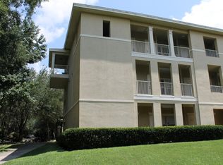 9177 SW 52nd Rd APT 303, Gainesville, FL 32608