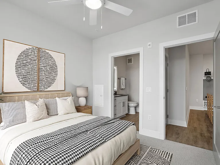 NOVEL Parkway by Crescent Communities — Photo 42