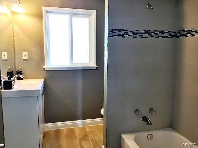 700 N Acacia Ave — Photo 5